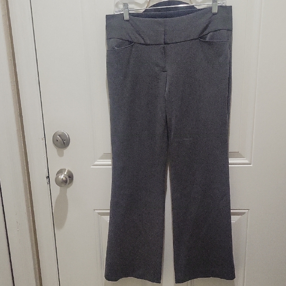 Express Size 6 Short Gray Women's Pants